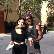 J-lie - List pictures