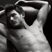 Jim Verraros - List pictures