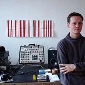 Alva Noto - List pictures