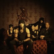 Pop Evil - List pictures