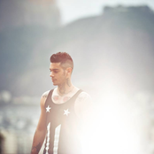 Emis Killa - List pictures