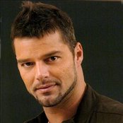 Ricky Martin - List pictures