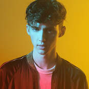 Troye Sivan - List pictures