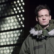 Alva Noto - List pictures