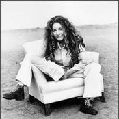 Amanda Marshall - List pictures