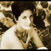 Chantal Kreviazuk - List pictures