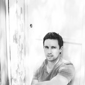 Chester See - List pictures