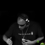 Earthling - List pictures