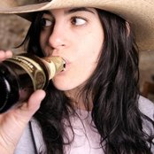 Terra Naomi - List pictures