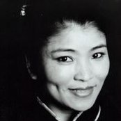 Yungchen Lhamo - List pictures