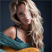 Whitney Duncan - List pictures