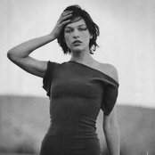Milla Jovovich - List pictures
