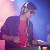 Kavinsky - List pictures