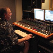 George Michael Dile - List pictures