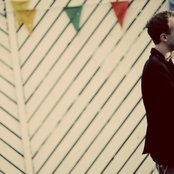 Stephen Speaks - List pictures