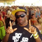 Tinchy Stryder - List pictures