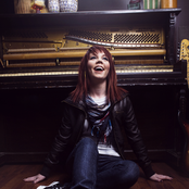 Sarah Reeves - List pictures