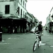 J-lie - List pictures