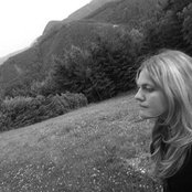 Mary Lattimore - List pictures