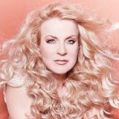 Lian Ross - List pictures