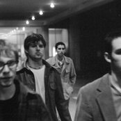 Lewis - List pictures