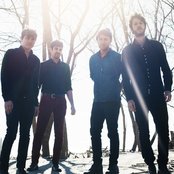 Small Black - List pictures