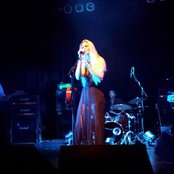 Mostly Autumn - List pictures