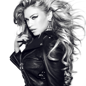 Mia Martina - List pictures