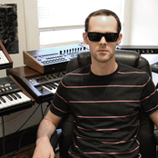 Steve Hauschildt - List pictures