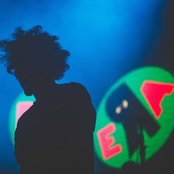 Nyck Caution - List pictures