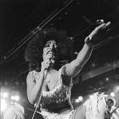 Chaka Khan - List pictures