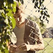 Andrew Belle - List pictures