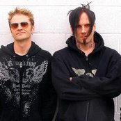 Econoline Crush - List pictures