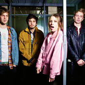 Wolf Alice - List pictures