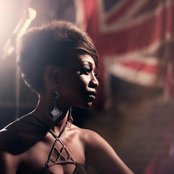 Beverly Knight - List pictures