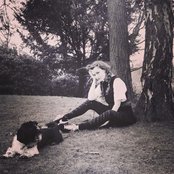 Ren Harvieu - List pictures