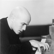 Anthony Molinaro - List pictures