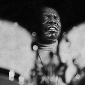 Elvin Jones - List pictures