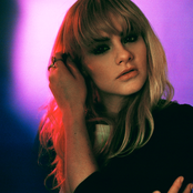 Alice Gold - List pictures