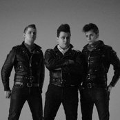 Reckless Ones - List pictures