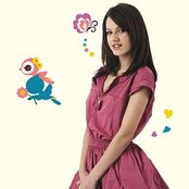 Faryl Smith - List pictures