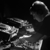 Addison Groove - List pictures