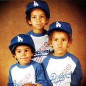 3t - List pictures