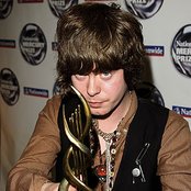 Fionn Regan - List pictures