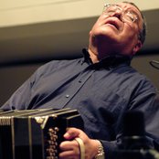 Dino Saluzzi - List pictures