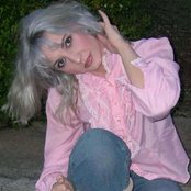 Hannah Fury - List pictures