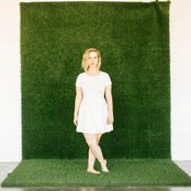 Julia Nunes - List pictures