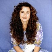 Nicolette Larson - List pictures
