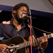 Michael Kiwanuka - List pictures