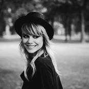 Coeur De Pirate - List pictures